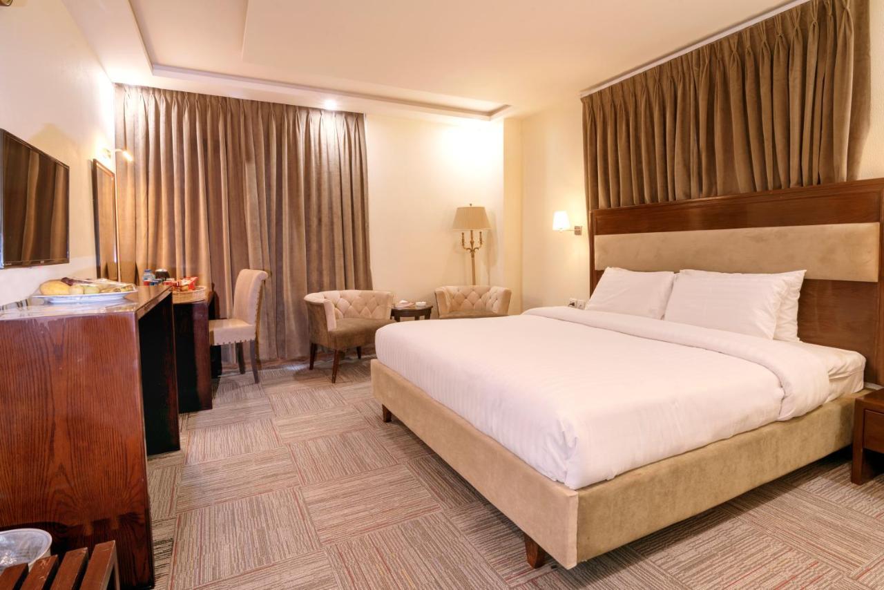 Hotel One Naran Buitenkant foto