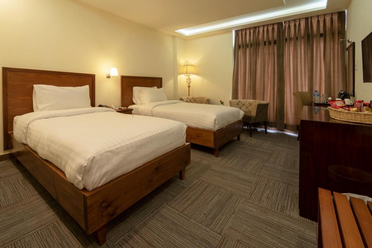 Hotel One Naran Buitenkant foto